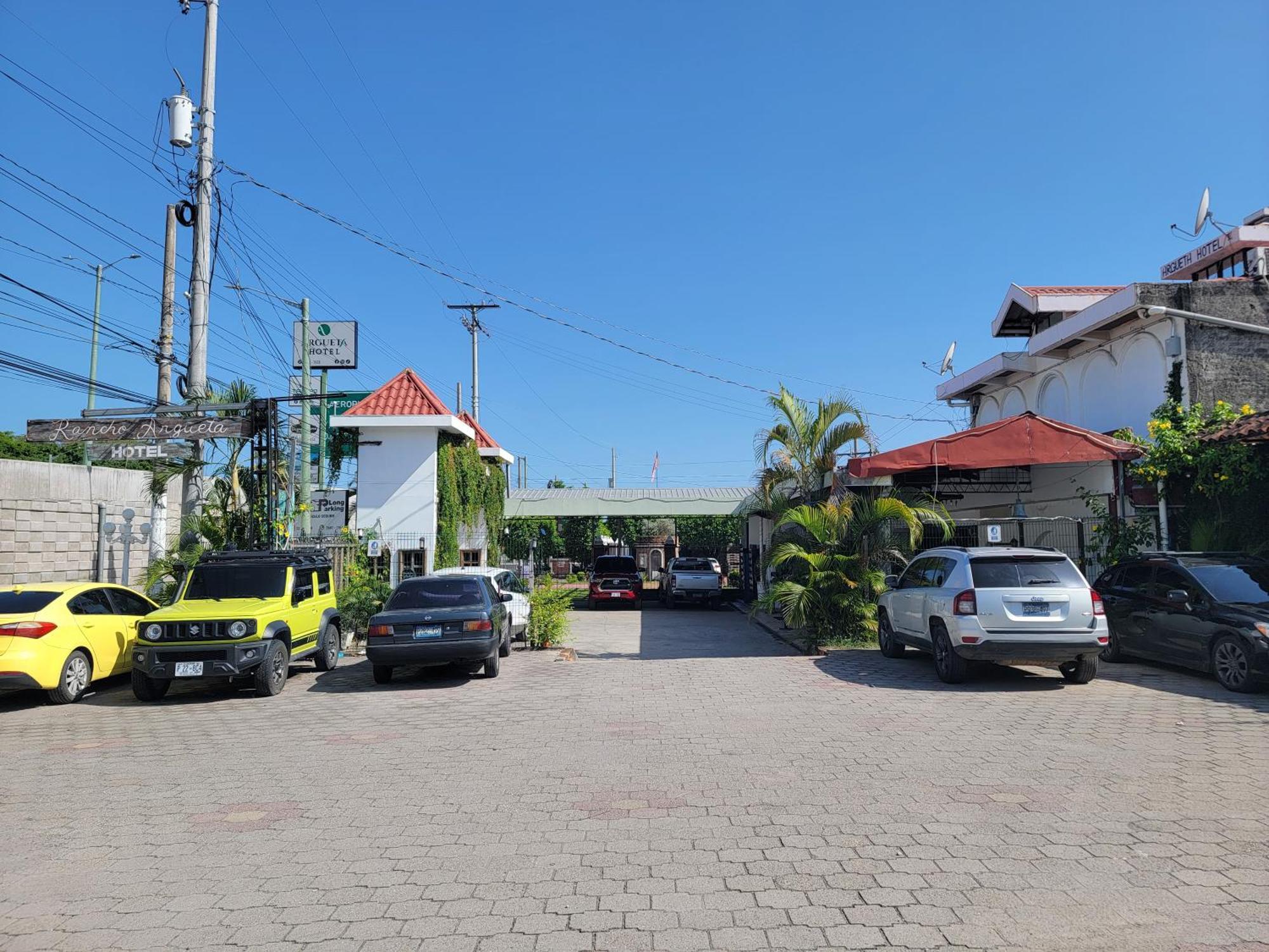 Argueta Hotel San Luis Luaran gambar