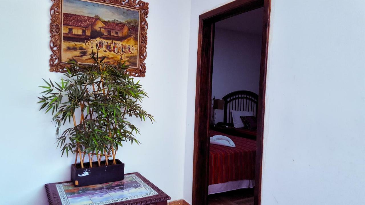 Argueta Hotel San Luis Luaran gambar